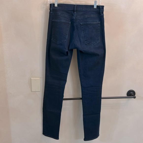 GAP Jeans. Size 28 - Picture 2 of 2